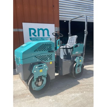 Rouleau compacteur R-1500