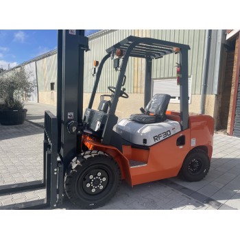 CHARIOT ELEVATEUR CPCD 030