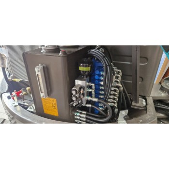 Mini-pelle 4.0T RM40-3KC Moteur kubota D1703